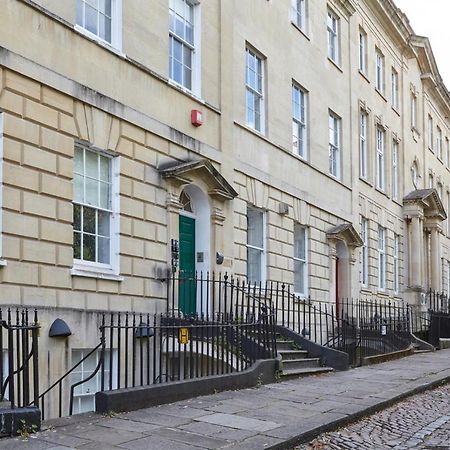 Berkeley Square Pads Apartment Bristol Bagian luar foto