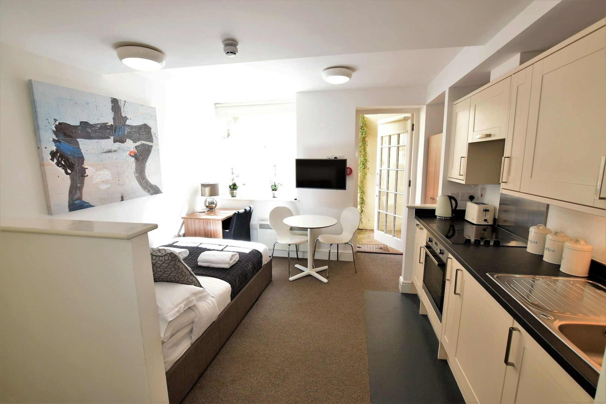 Berkeley Square Pads Apartment Bristol Bagian luar foto