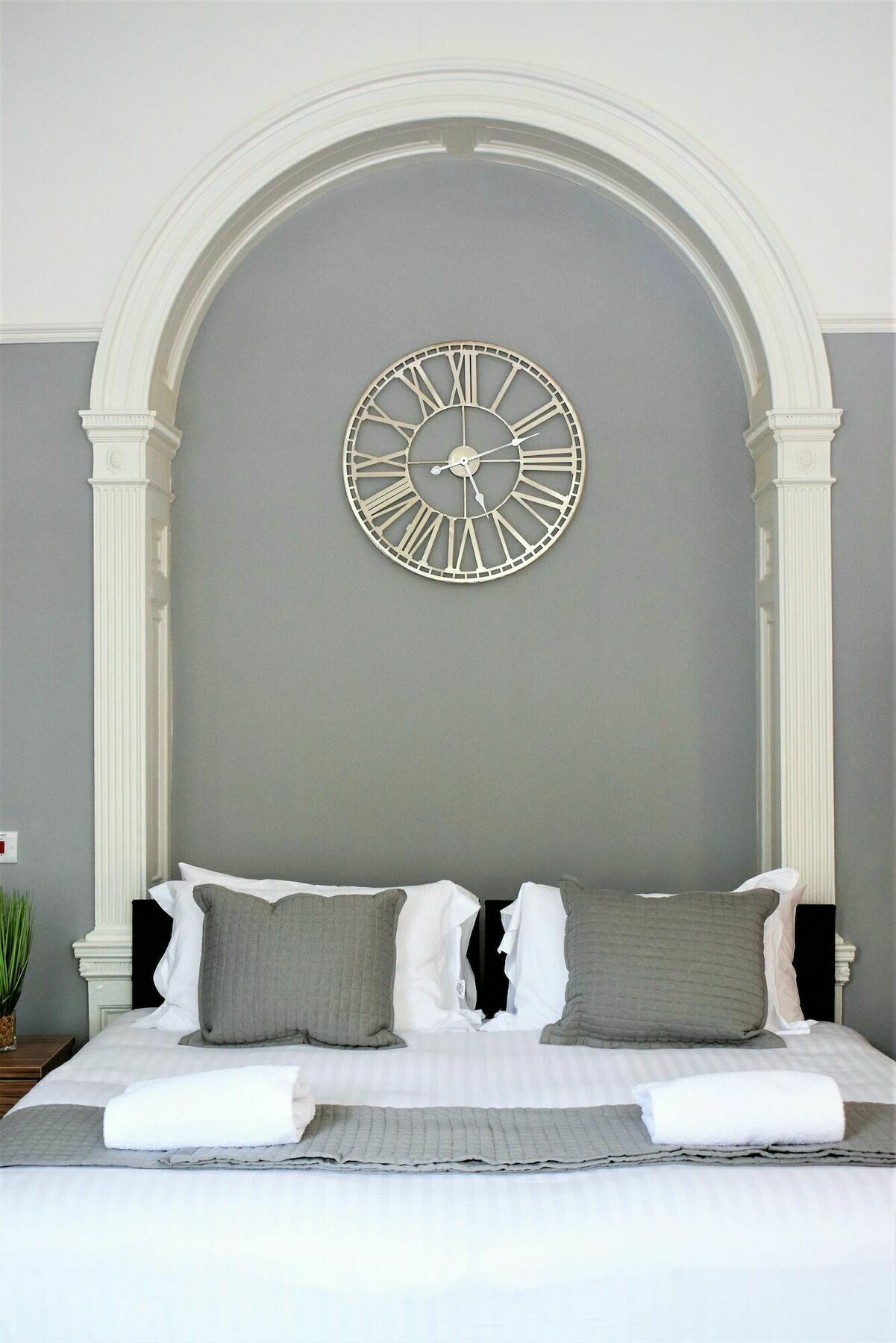 Berkeley Square Pads Apartment Bristol Bagian luar foto